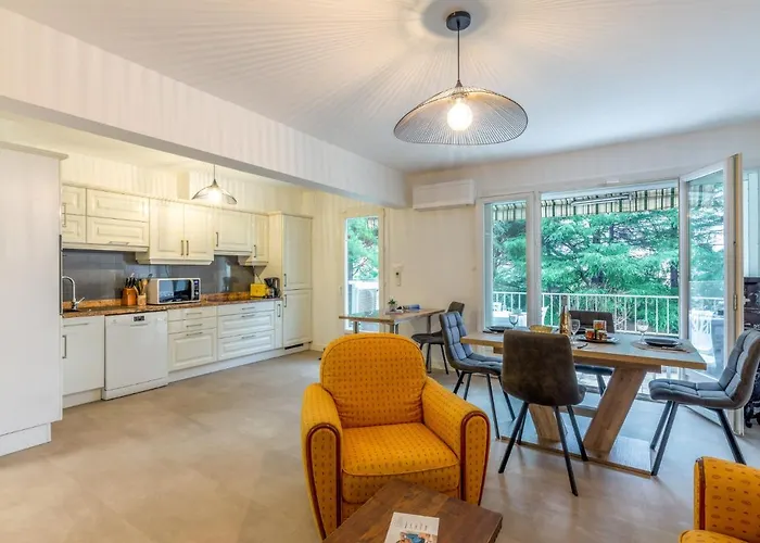 Apartment Residence Le Goeland By Interhome